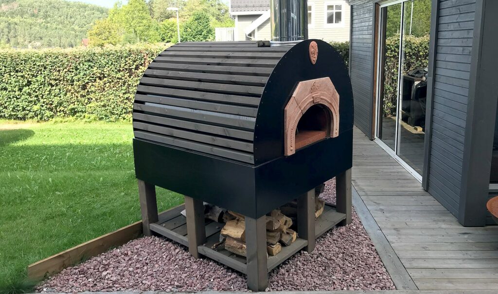Pizzaovn av Impruneta med MøreRoyal lekter