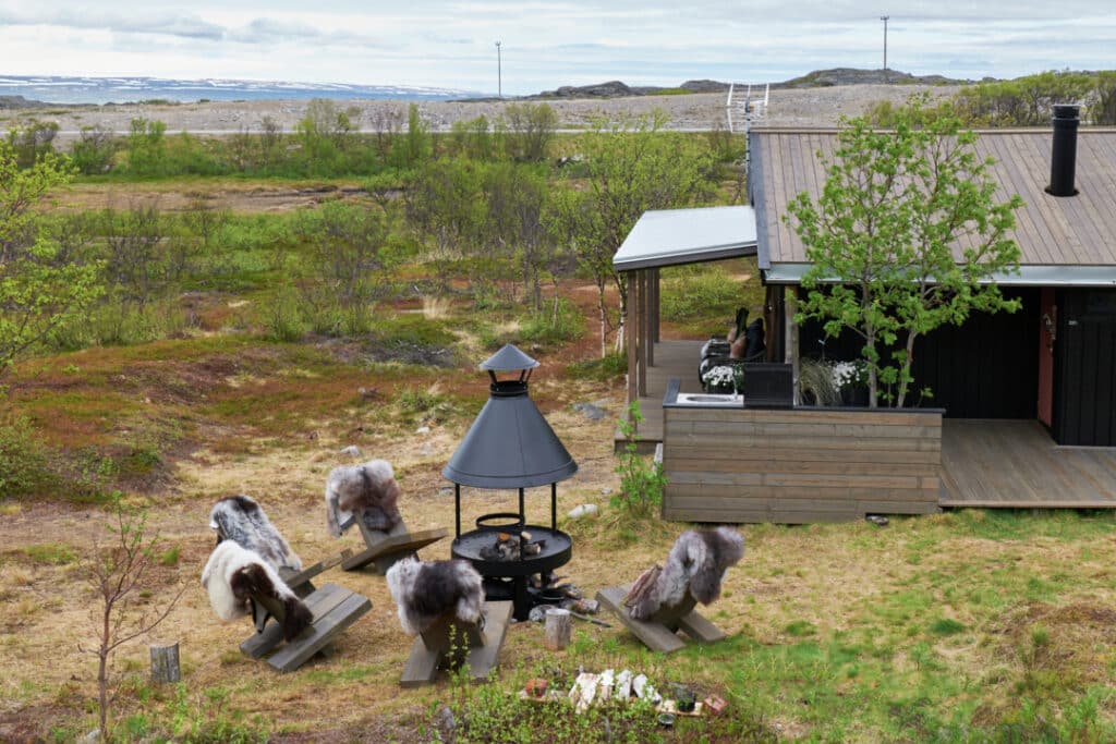 Eventyrlig Oppussing på Bugøynes - MøreRoyal materialer