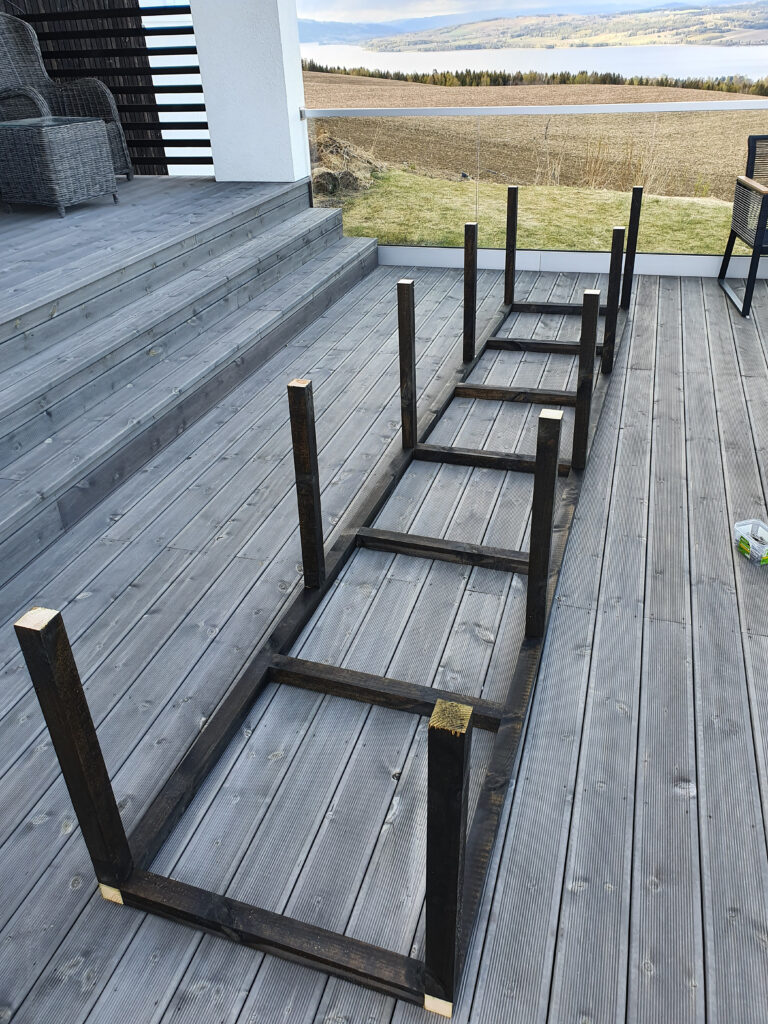 Blomsterkasse av lekter