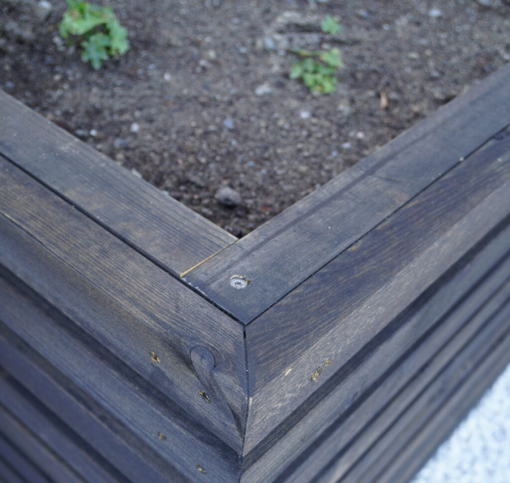 Blomsterkasse av lekter