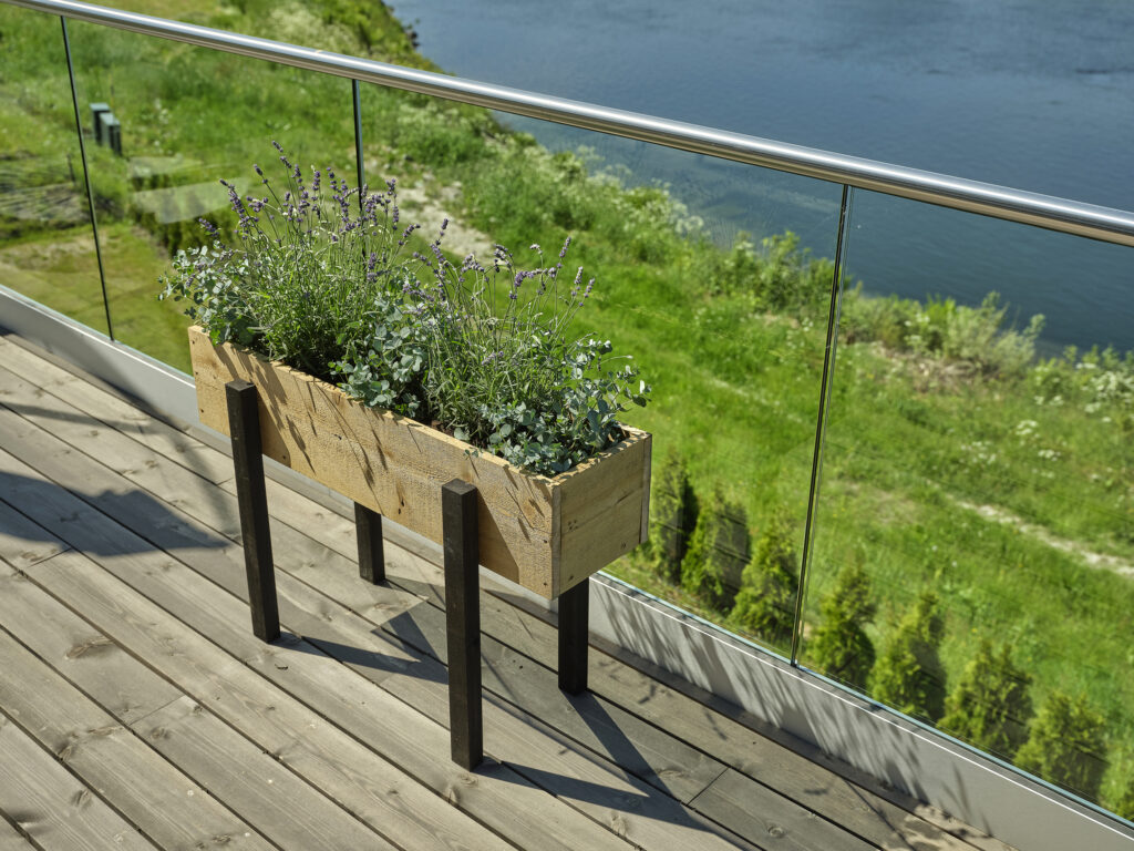 Blomsterkasse i MøreRoyal