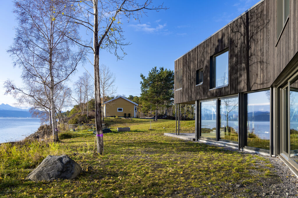 Setersvart kledning // Bymagasinet