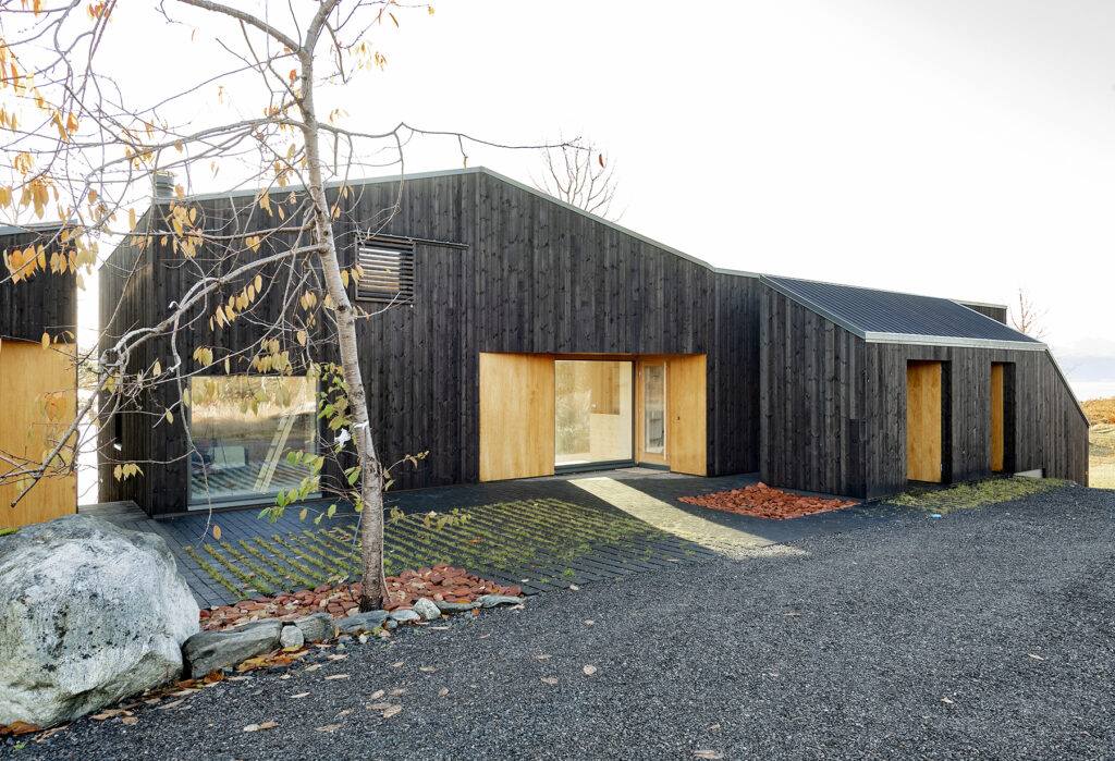 Setersvart kledning // Bymagasinet