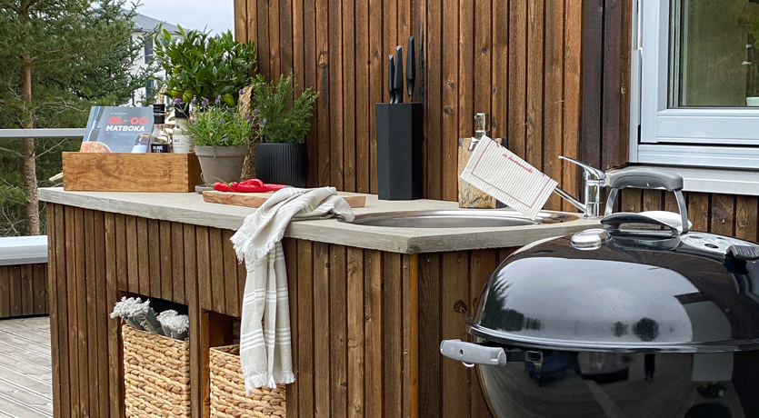 Utekjøkken i MøreRoyal brun