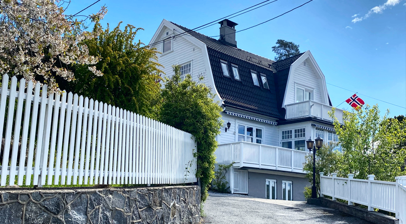 Hjemme hos Villa Floris / Nina Lunde: Villa (eksteriørt)