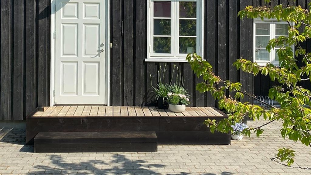 DIY - trapp ved inngangsparti hos Marte Helgetun. Etter-bilde.