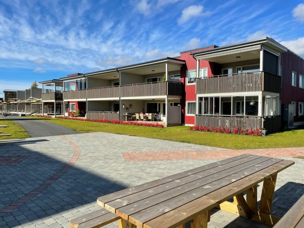 Kvislaparken Verdal - Lekter til terrasse i MøreRoyal - Talgø